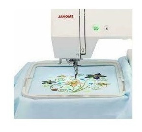 Imagen 3 de 4 de Janome Memory Craft 500e Embroidery Machine