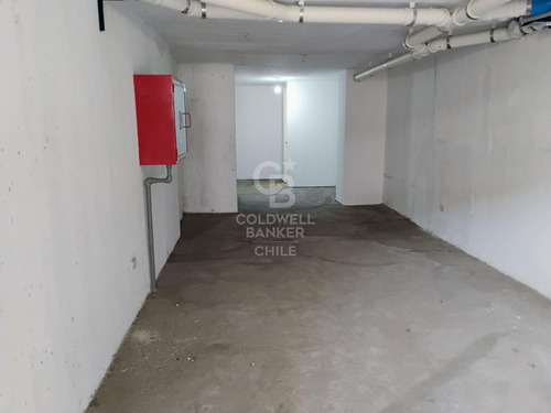 Local Comercial De 44m2 Sobre Av. Irarrázaval