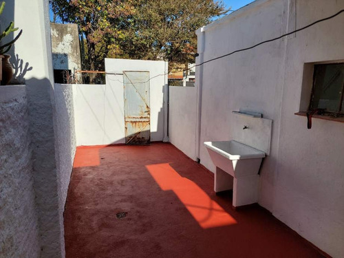 Imagen 5 de 11 de Monoambiente En Alquiler En Remedios De Escalada Este