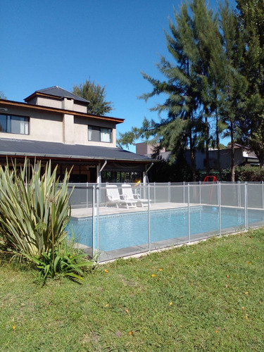 Casa Sobre Hermoso Parque Con Piscina En Barrio Cerrado Las Naciones