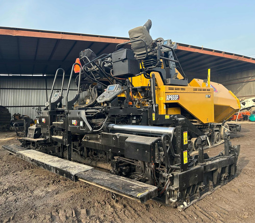Pavimentadora Caterpillar Ap655f