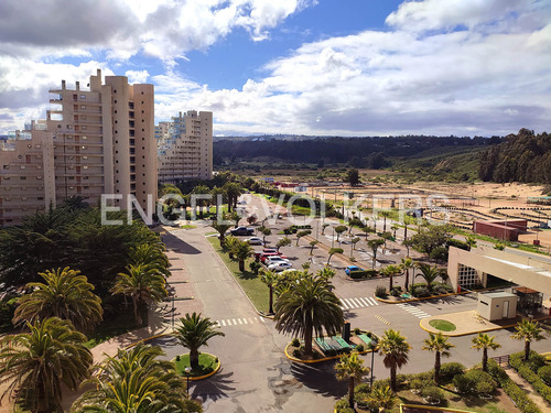 Departamento En Condominio Vista Al Mar.