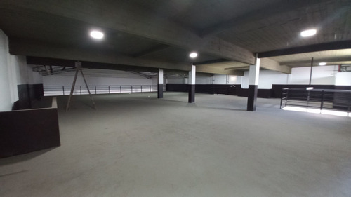 Imagen 9 de 30 de Venta Galpon Deposito San Martin Financia. El Precio Es Insuperable Para El Mercado. Inmobiliaria Seguridad Y Profesionalidad.
