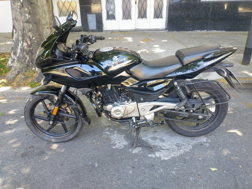 Bajaj Rouser 220f