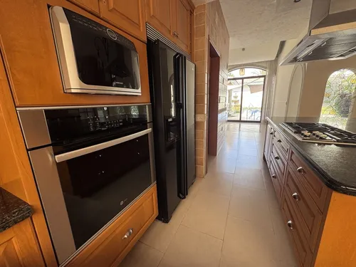 Exclusiva Residencia En Venta En La Rica Juriquilla