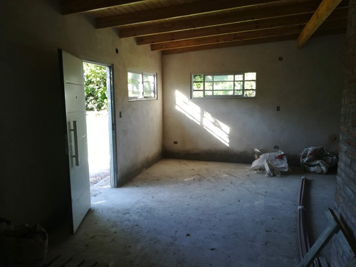 Casa En Arturo Seguí. Excelente Oportunidad, Amplio Terreno