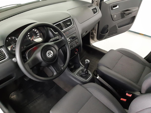 Volkswagen Fox 1.0 Vht (flex) 4p