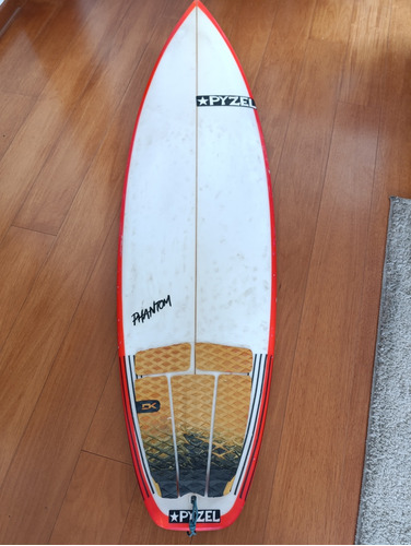 Vendo Tabla Surf Pyzel (modelo Phantom, 5'9)