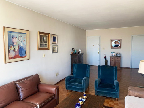 Imagen 5 de 14 de Venta Apartamento Pocitos 3 Dormitorios 3 Baños Garaje, Excelente Ubicación, Sobre Bulevar España, Piso Alto