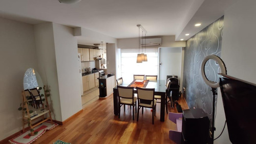 Imagen 5 de 23 de Departamento Venta 2 Dormitorios Cochera 2 Balcones 76 Mts 2 Totales Amoblado - La Plata