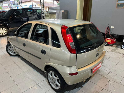 Imagem 4 de 15 de Chevrolet Corsa Hatch Maxx 1.0 8v 4p 2007