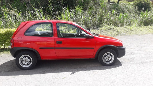 Imagen 3 de 11 de Chevrolet Corsa