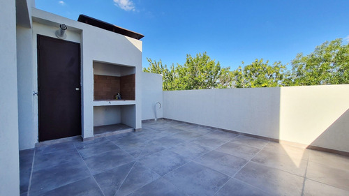 Imagen 2 de 19 de Venta - Departamento Zona Centro - Luján - 2 Ambientes