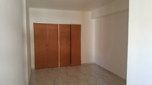 Imagen 3 de 30 de Maria Eugenia Blanco Vende Apartamento En Valles De Camoruco, Valencia 457295