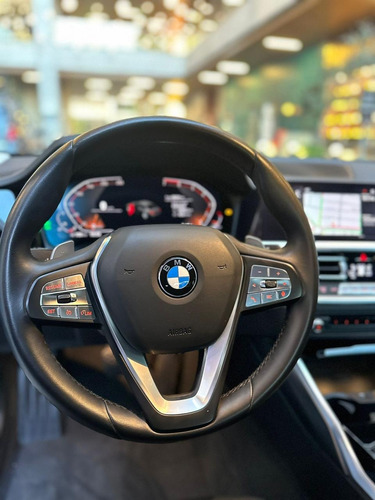 BMW Serie 3 2.0 330ia Luxury Line At