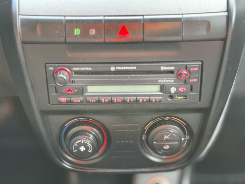 Volkswagen Spacefox 1.6 MI 8V FLEX 4P MANUAL