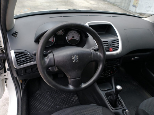 Imagem 9 de 15 de Peugeot 207 Xr 1.4 2013 Único Dono