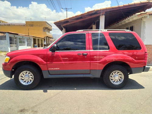Imagen 2 de 10 de Ford Explorer Sport