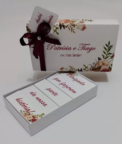 Monte uma lembrancinha personalizada e super especial para familiares, ami…   Caixa de bis personalizada, Lembrancinhas personalizadas, Caixinhas para  lembrancinhas