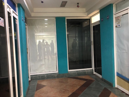 Se Alquila Local Comercial Camino Real Barcelona