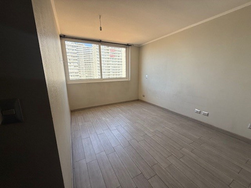 Departamento En Arriendo De 2 Dorm. En Macul
