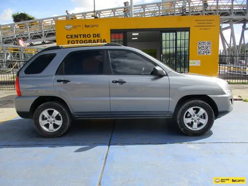 Kia New Sportage Lx 4x2 2000cc Mt Aa