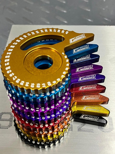 Tapa Anodizada Estira Cadena Horquillon Rouser Ns200 !