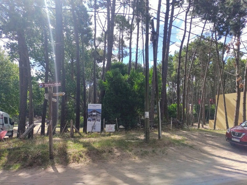 Imagen 3 de 3 de Excelente Esquina Comercial, En El Centro De Mar Azul.