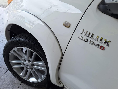 Toyota Hilux Cd 4x4 Srv 3.0