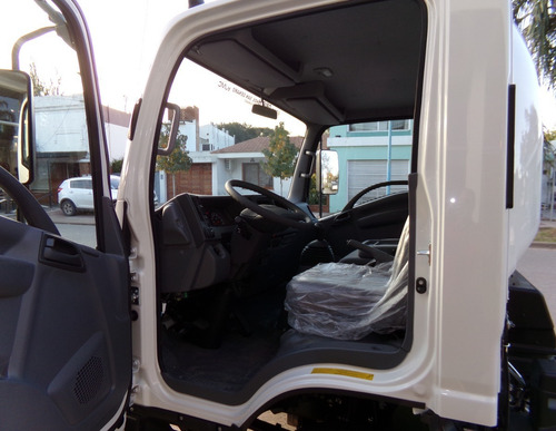 Imagen 8 de 16 de Isuzu Npr 75 Cabina Simple 5.2 L 153cv Chasis Largo 0km My23