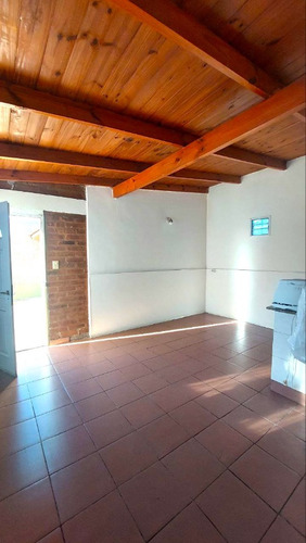Venta De Casa Planta Baja Con Entrada Independiente Y Patio