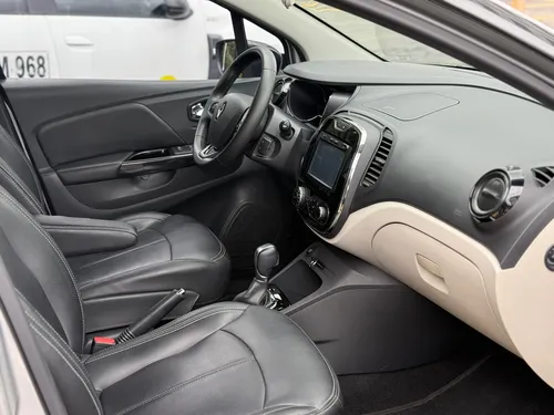 Renault Captur 2.0 Intens Automática