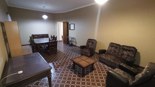 Casa Y Terreno En Venta - 3 Dormitorios 2 Baños - 800 Mts2 - Comandante Nicanor Otamendi