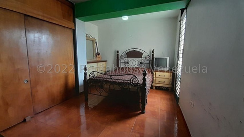 Imagen 16 de 30 de Apartamento En Alquiler Centro Barquisimeto, Semi Amoblado, Cantv E Internet, Servicio Agua Constante, Gas Directo. Información Al 0424-5620928 Flex 22-25591 Z09