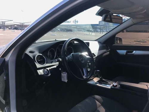Imagen 8 de 8 de Mercedes-benz 250 Advantage