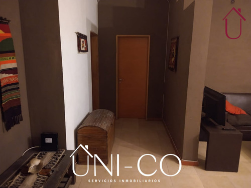 Imagen 5 de 16 de Venta Casa Con Jardín Y Pileta, Cinco (5) Ambientes, Barrio La Carolina, Ciudad De Córdoba.