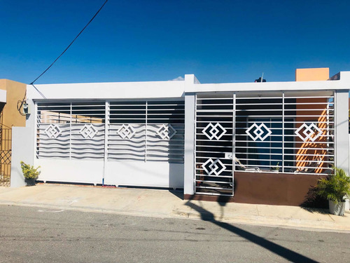 Imagen 3 de 14 de Casa Ubicada En El Residencial Quisqueya Del Este, La Romana