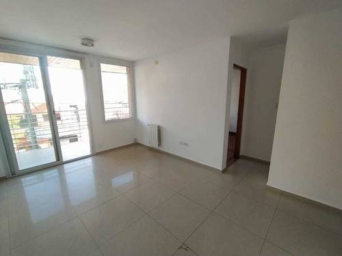 Imagen 8 de 12 de Bº Cofico . Departamento 1 D . Pileta / Asador . Balcon Amplio . Moderno Y Luminoso