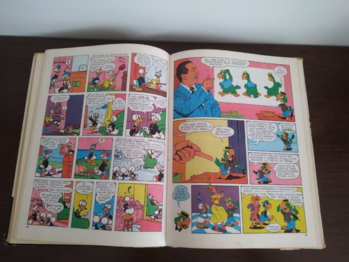 Livro Edição Comemorativa Do Cinquentenário Disney 1973 (Usado)