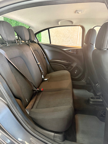 Fiat Cronos 1.0 Drive Flex 4p