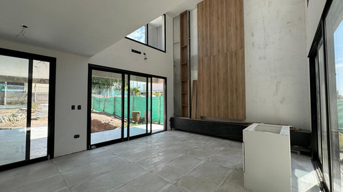 Venta | Casa A Estrenar | Alma Gardenia | 4 Dorm | Piscina