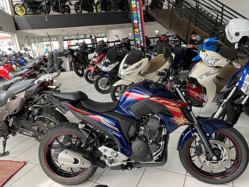 Yamaha Fazer 250 Marvel