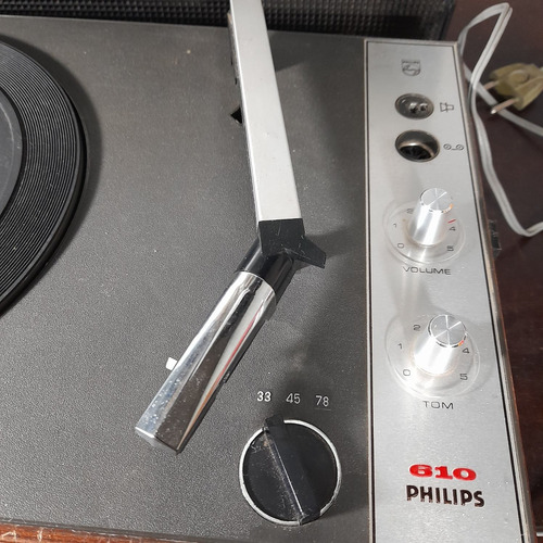 Imagem 2 de 9 de Vitrola Philips 610 Conserto Ou Peças
