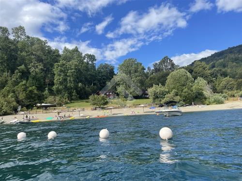 Casa En Venta De 6 Dorm. En Panguipulli