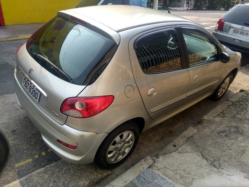 Imagem 5 de 6 de Peugeot 207 Xrs 1.4 8v Hatch 2012