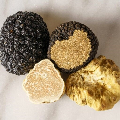 Kit 2 Azeites Com Trufas Pretas Savitar 250ml