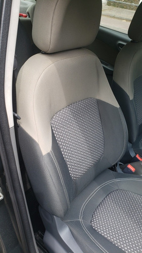 Imagem 7 de 15 de Fiat Grand Siena 2013 1.6 16v Essence Flex 4p