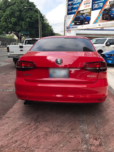 Imagen 5 de 14 de Volkswagen Jetta Sportline 2016