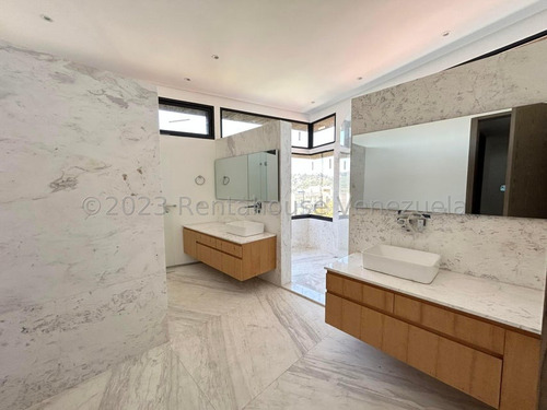Se Vende Casa En Lomas De Las Mercedes Mls #25-102