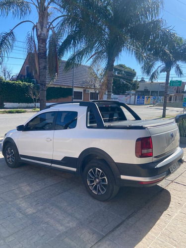 Imagen 4 de 8 de Volkswagen Saveiro Cross 1.6 2017 Con Gnc